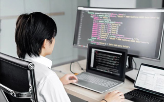 合肥 ,php声明和调用变量的符号是什么？
